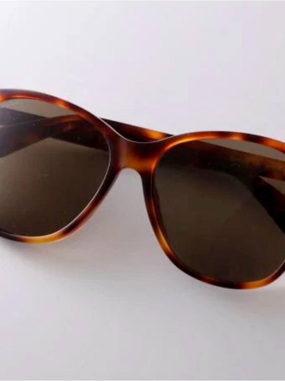 Gucci Tortoiseshell Frame Sunglasses with Brown Lenses - Picture 7 of 12